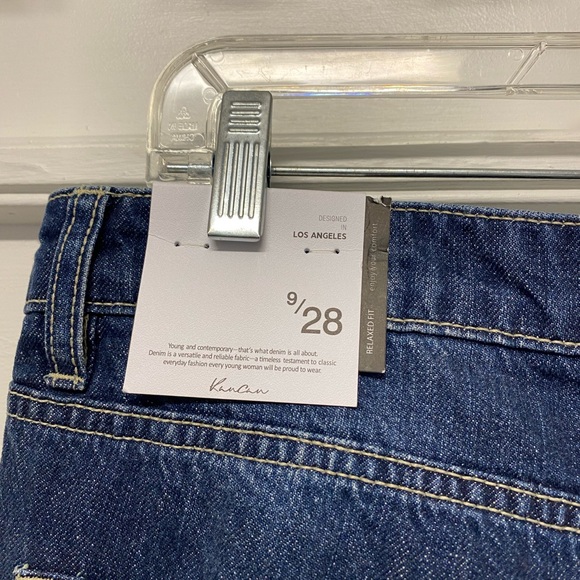 BRAND NEW KANCAN WOMEN'S RELAXED FIT BLUE JEANS, DISTRESSED, HIGH RISE,SIZE 9/28 - Picture 6 of 16